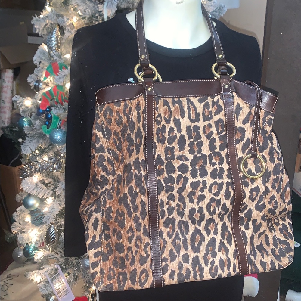 Authentic Dolce & Gabbana Leopard Print leather/ coated canvas  Bag! FIRM!